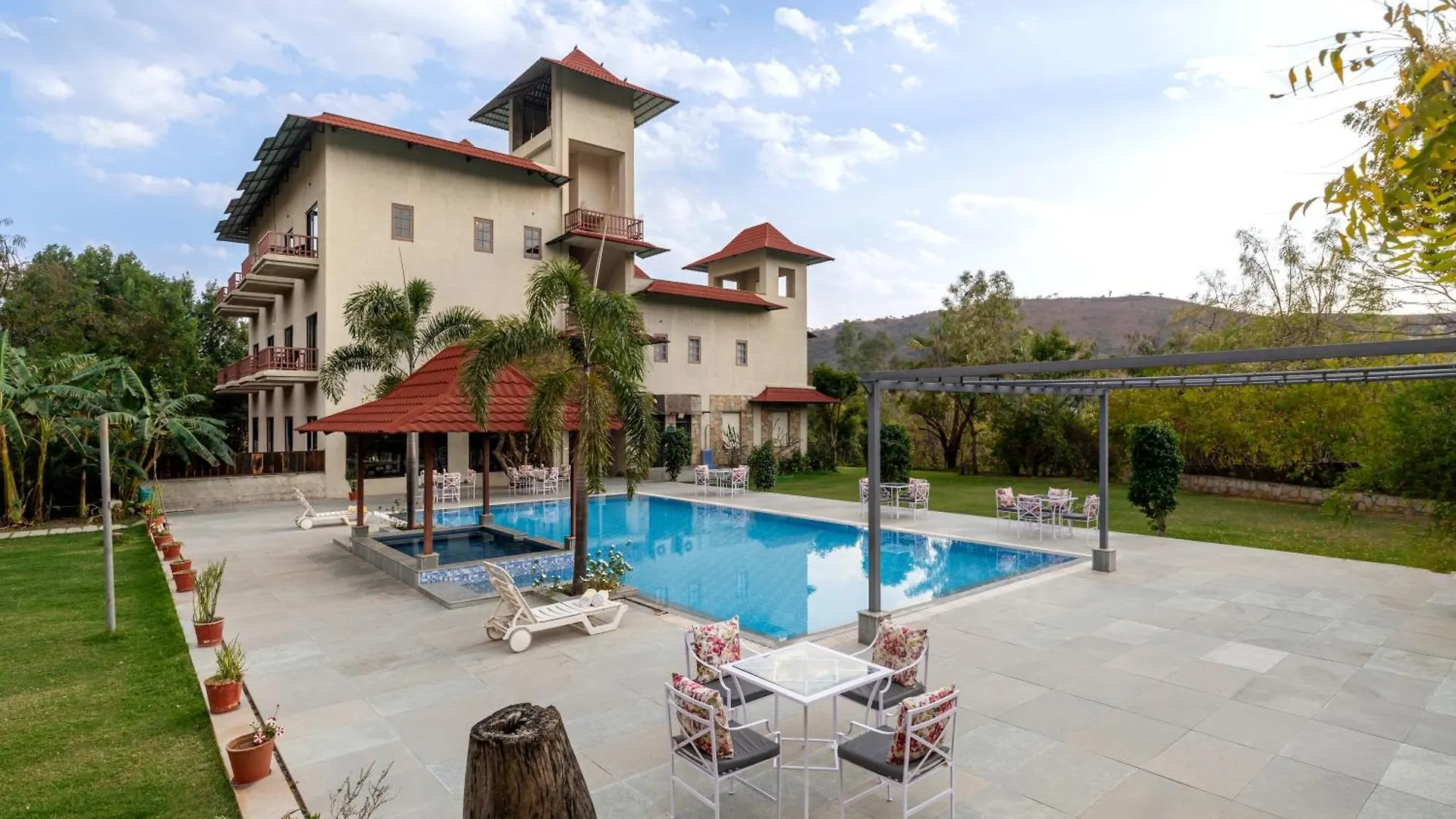The Hunting Lodge - Luxury Resort In Udaipur Hotel