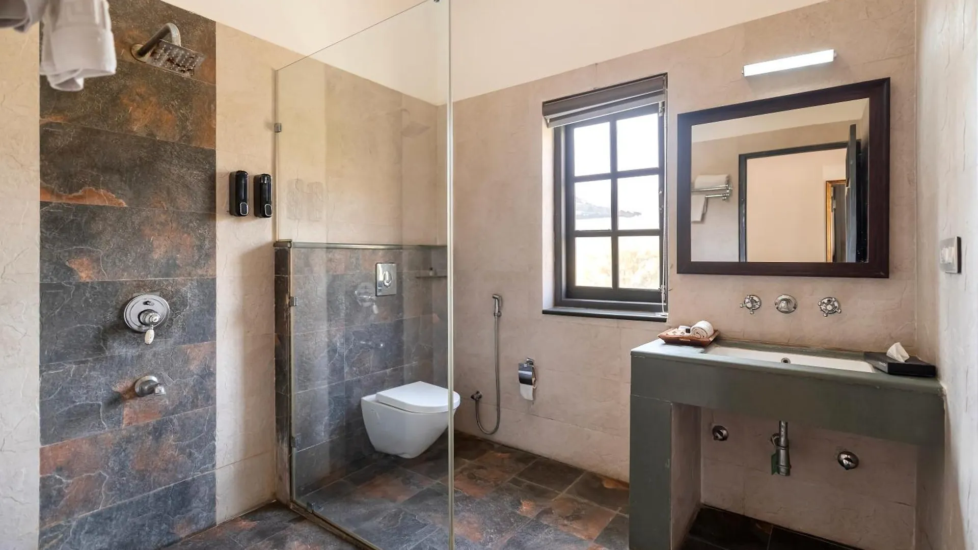 The Hunting Lodge - Luxury Resort In Udaipur
