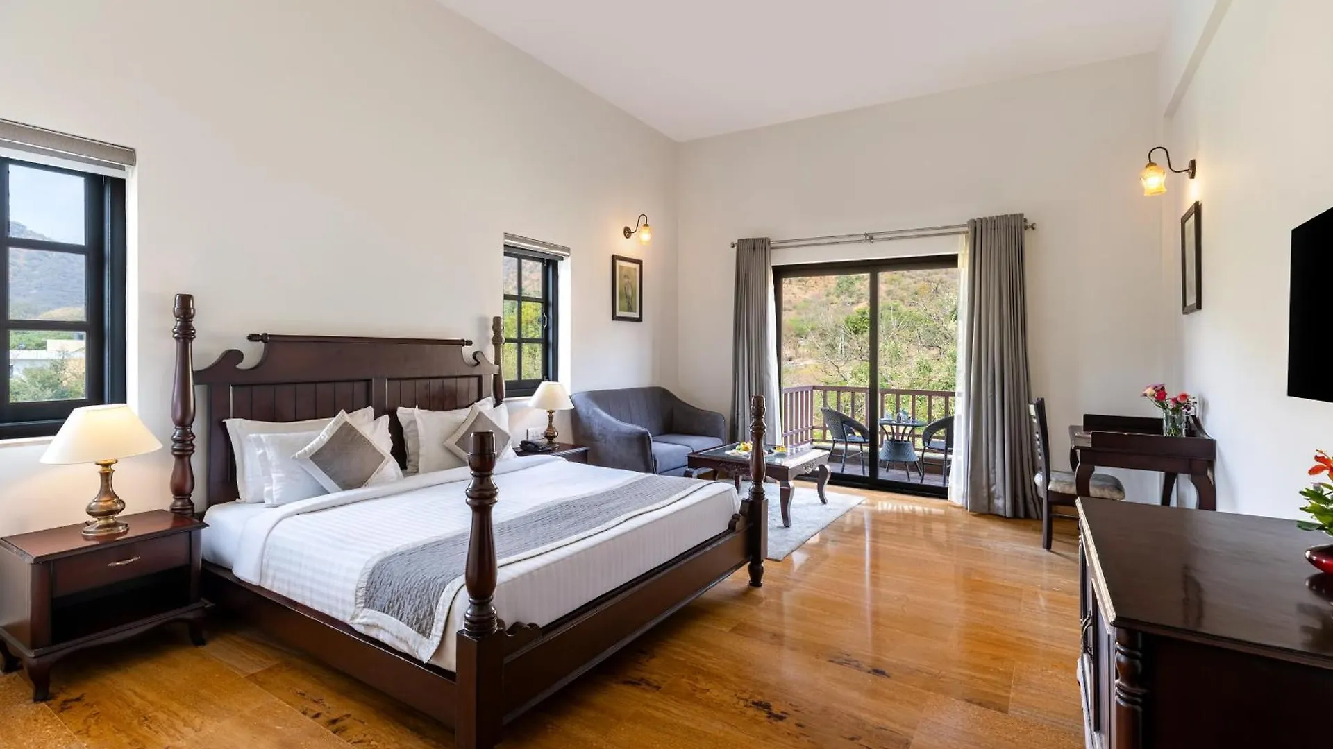 The Hunting Lodge - Luxury Resort In Udaipur Hotel