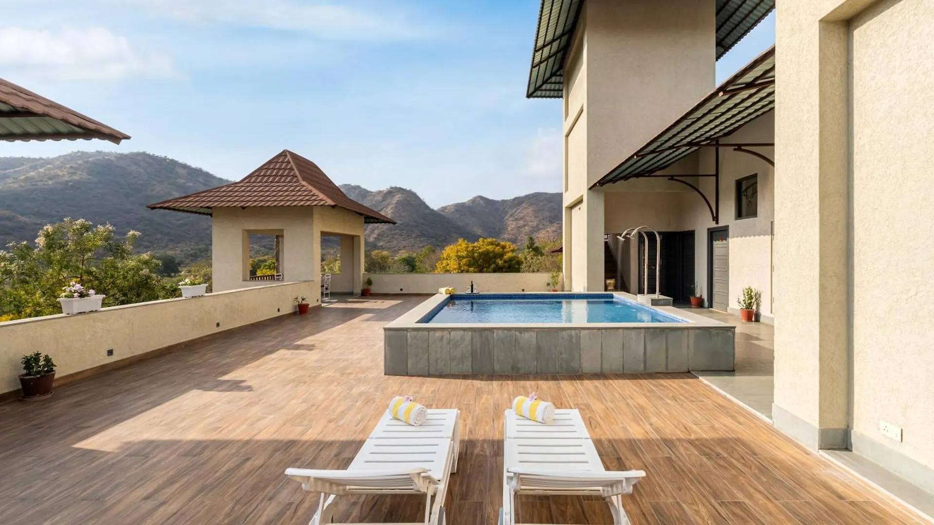 The Hunting Lodge - Luxury Resort In Udaipur 0*,  India