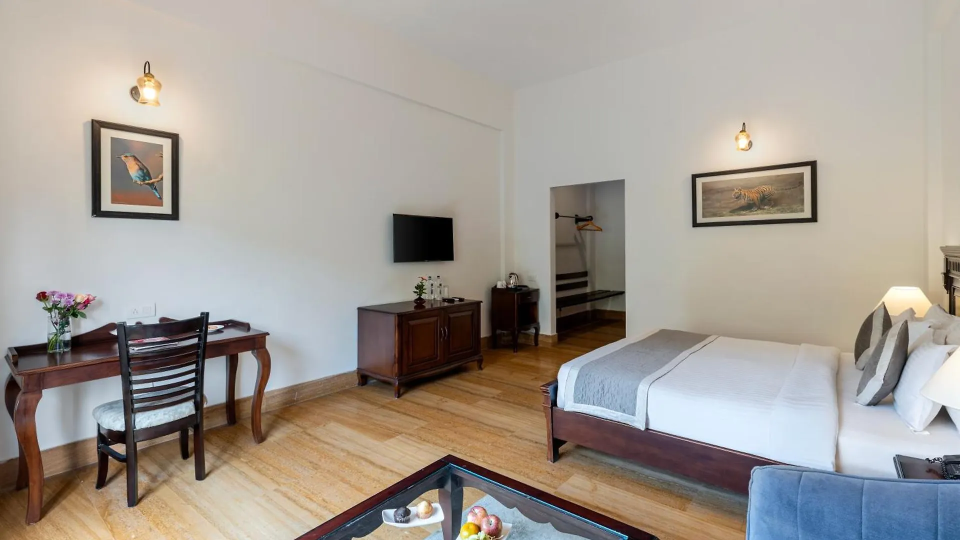 The Hunting Lodge - Luxury Resort In Udaipur