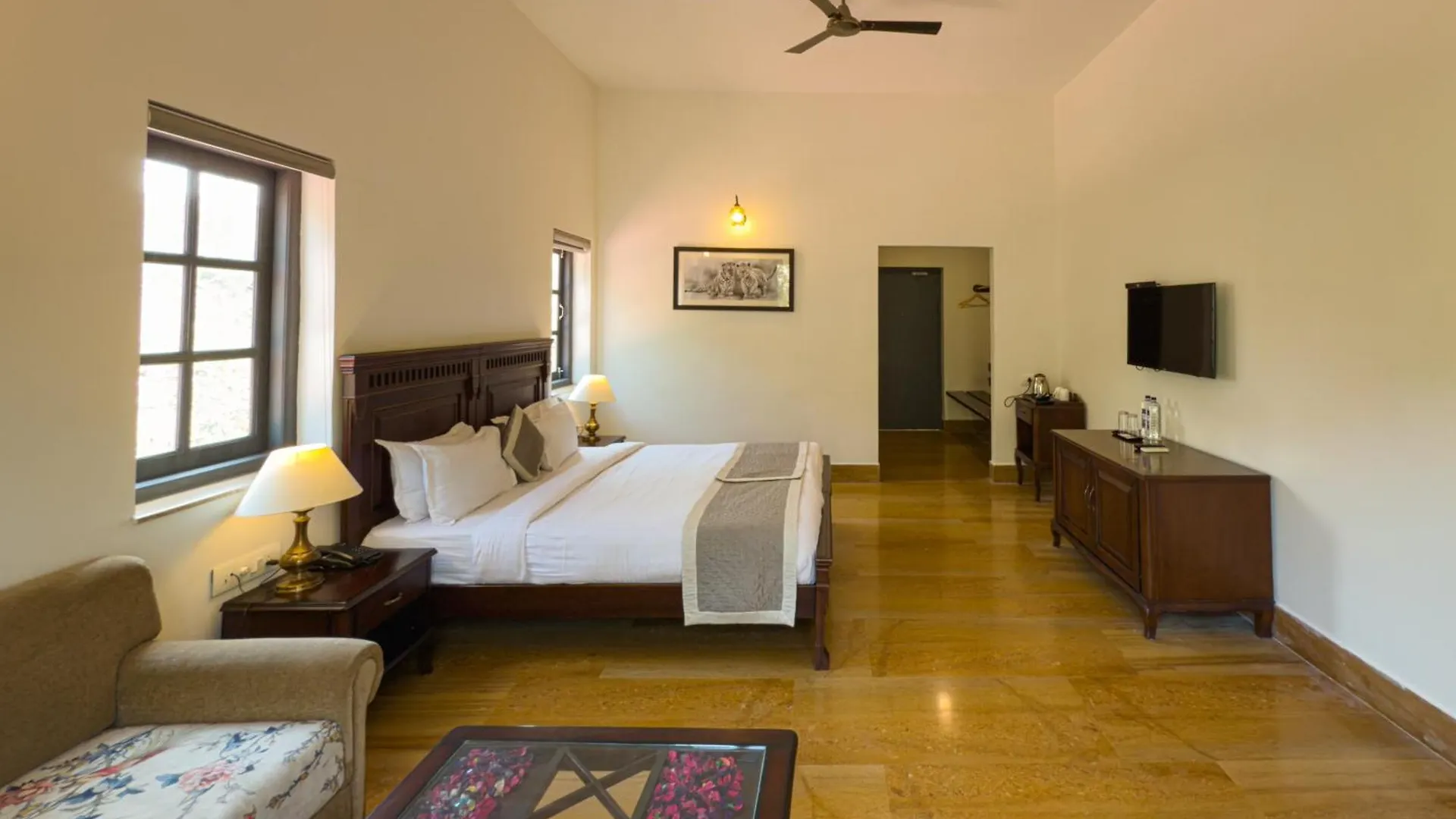 The Hunting Lodge - Luxury Resort In Udaipur Hotel
