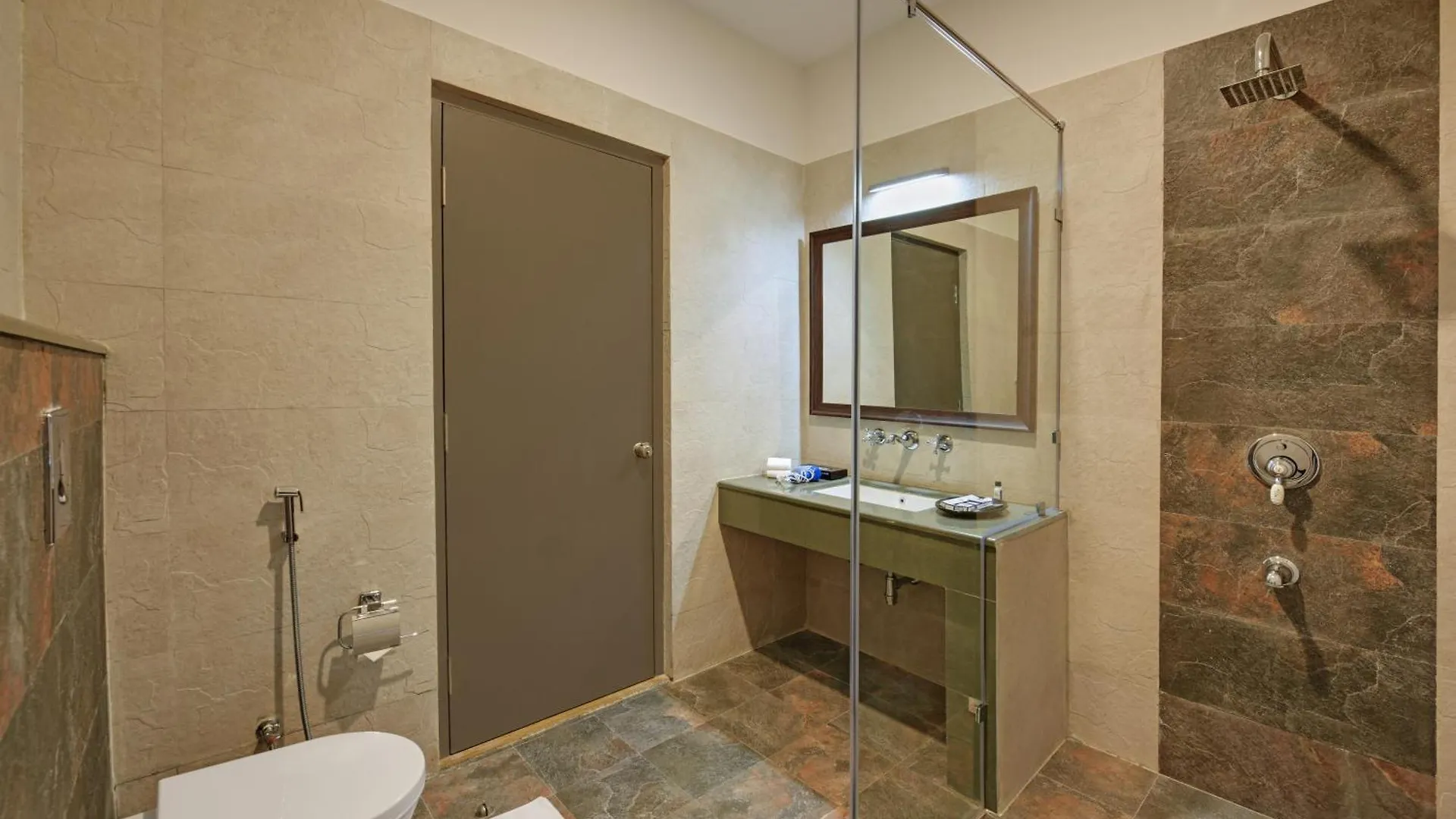 The Hunting Lodge - Luxury Resort In Удайпур 0*,