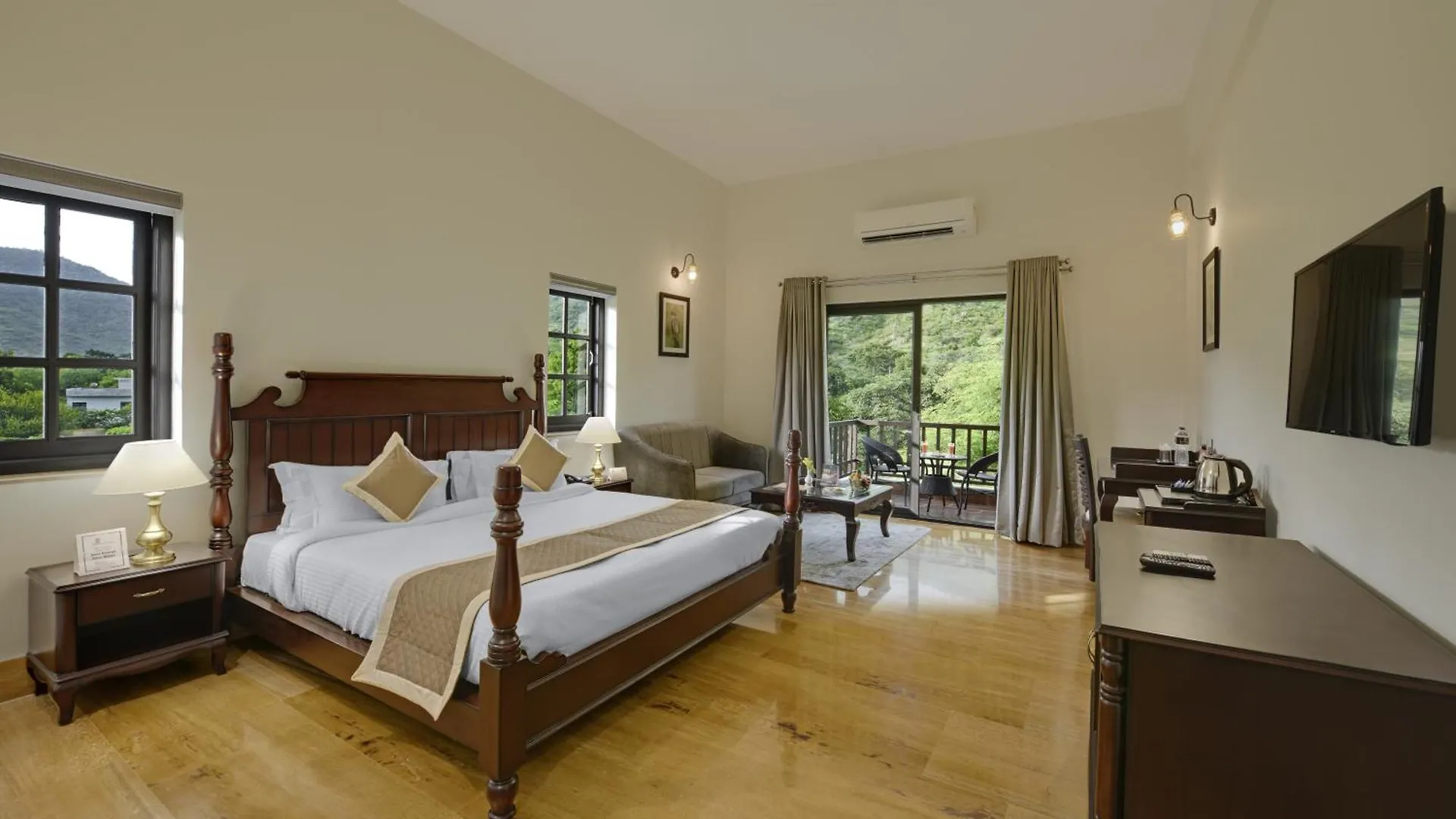Отель The Hunting Lodge - Luxury Resort In Удайпур