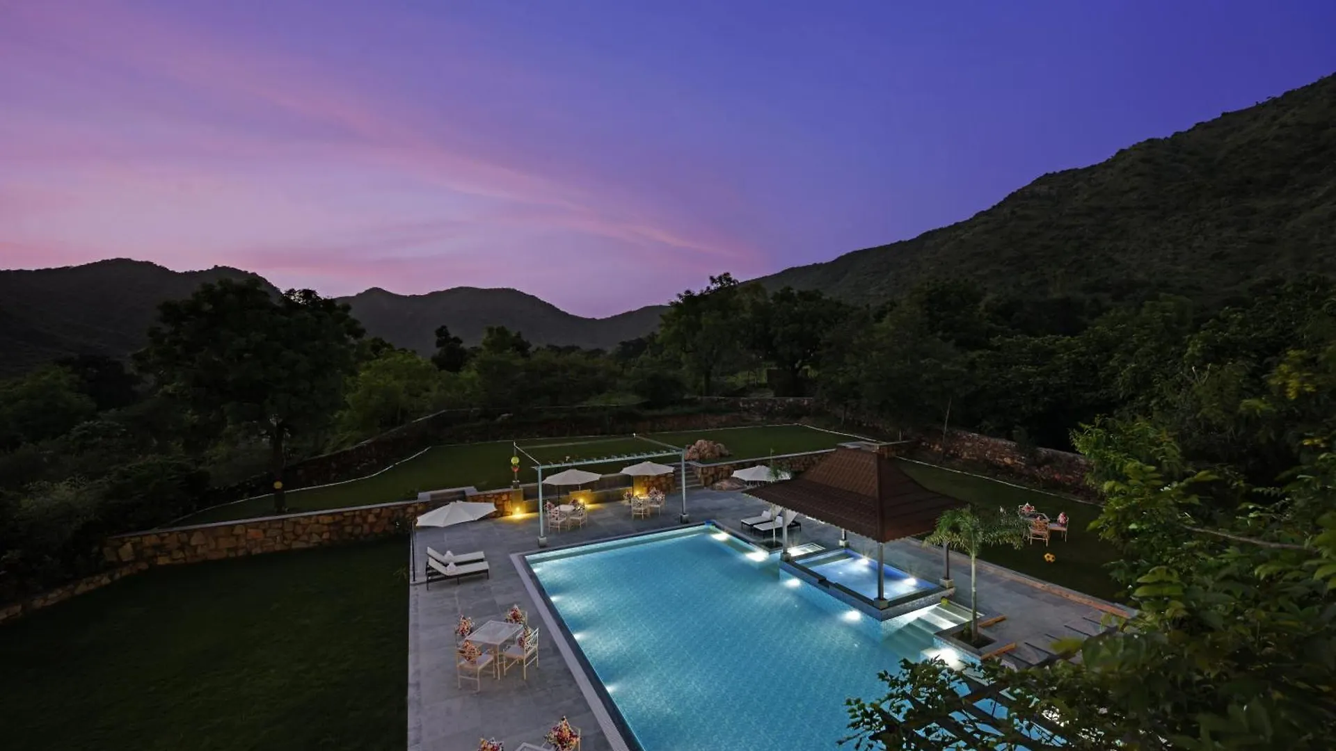 The Hunting Lodge - Luxury Resort In Удайпур Индия